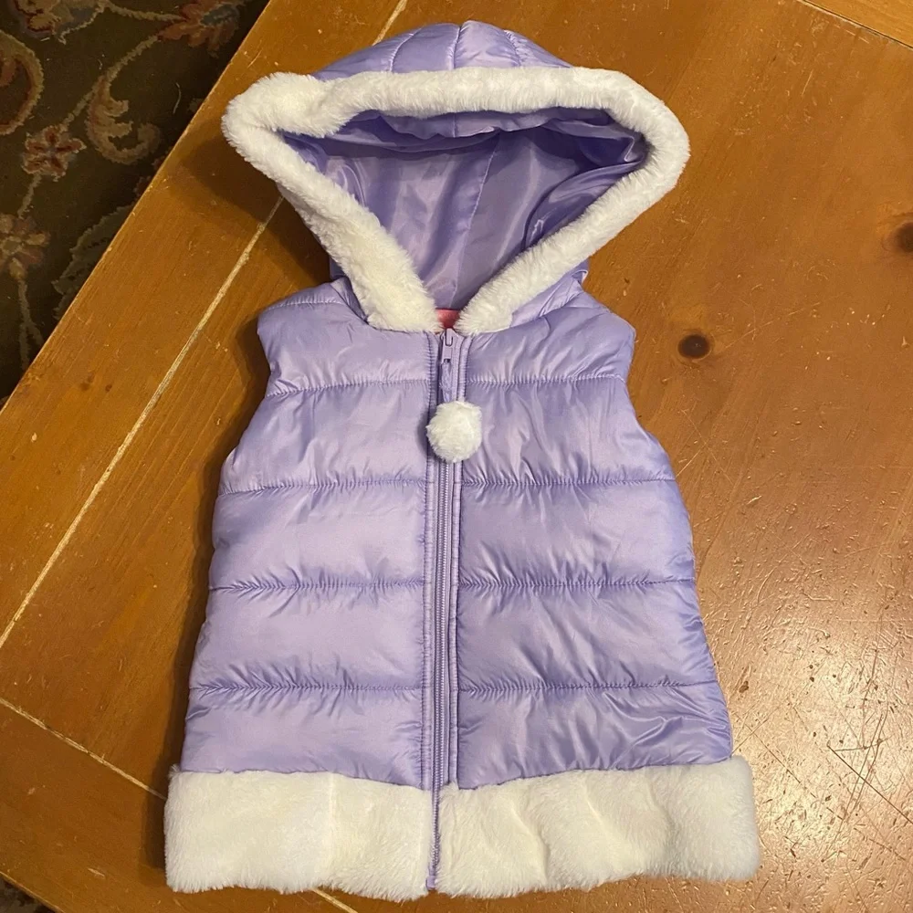 ISAAC MIZRAHI Fur Trimmed Hooded Puffer Vest Child XS (4)